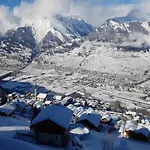 Mountain Escape With Fireplace *