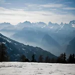 Mountain Escape With Fireplace Apartamento *