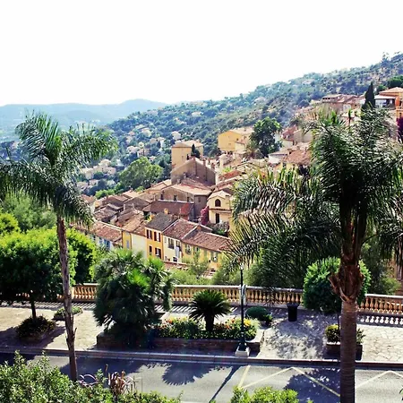 Mountain Escape With Fireplace