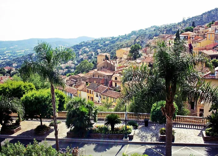Mountain Escape With Fireplace